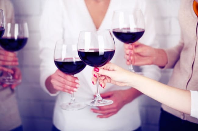 お酒で乳がんリスクが1.5倍　日本人3万人調査で判明