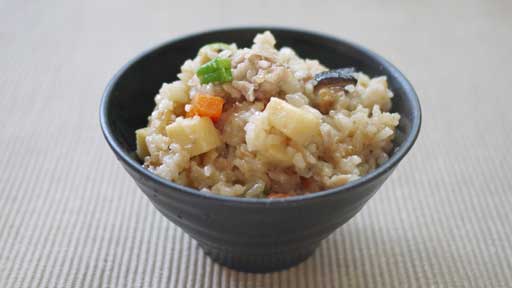 お餅ｄｅ中華風おこわ…いつも米でも、餅と一緒に炊き上げる : yomiDr./ヨミドクター（読売新聞）