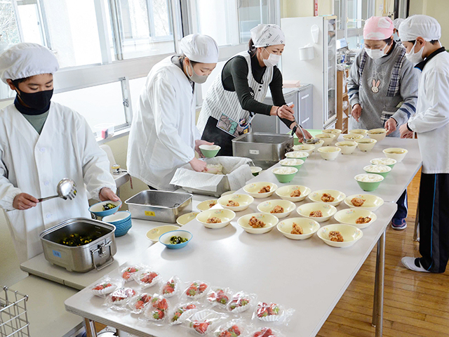 学校給食の先進地「岐阜県」大正期に導入、実施数日本一　味噌汁でカロリー計算（岐阜新聞Ｗｅｂ） - Yahoo!ニュース