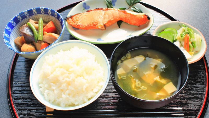「健康寿命」を延ばす秘訣は「和食」にあり?|ニフティニュース