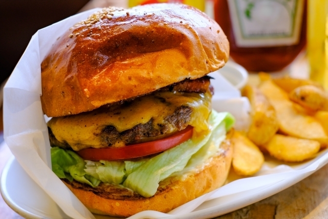 2021年外食市場規模はコロナ前から約17%減もファストフードは好調/日本フードサービス協会|食品産業新聞社ニュースWEB