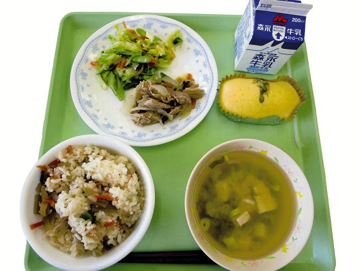 秋田:給食甲子園小坂小決勝へ 東京で来月 桃豚やアカシアで献立:地域ニュース : 読売新聞オンライン