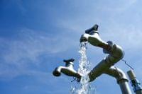 水道水とミネラルウォーター類の違いとは?