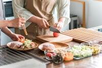 専門学校と料理教室の講師を兼務する管理栄養士の仕事内容とやりがいとは？