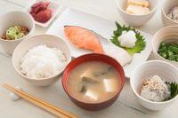 三食食べてもダメ?新型栄養失調とは?