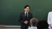 4月の横浜市中学校給食、異物混入疑いで予備食対応69件　業者による混入疑いは45件 - 産経ニュース