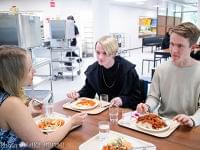 世界初の無料学校給食を実現したフィンランドでは、ヴィーガンメニューも当たり前：朝日新聞GLOBE＋