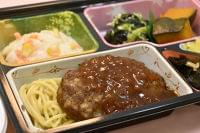 肉質のきめ細やかさ、甘い脂身を「高齢者向け宅配弁当」で味わう   人気の和牛ハンバーグ 9月「山形牛」が初登場   | ニコニコニュース