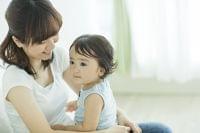 口がクサくて心配…意外と知らない「子どもの口臭」とその原因 | マイナビニュース
