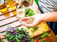 「手のひら」を使うだけ。バランスのよい食事を継続するテクニック | MYLOHAS