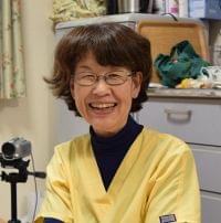 手塚 文栄