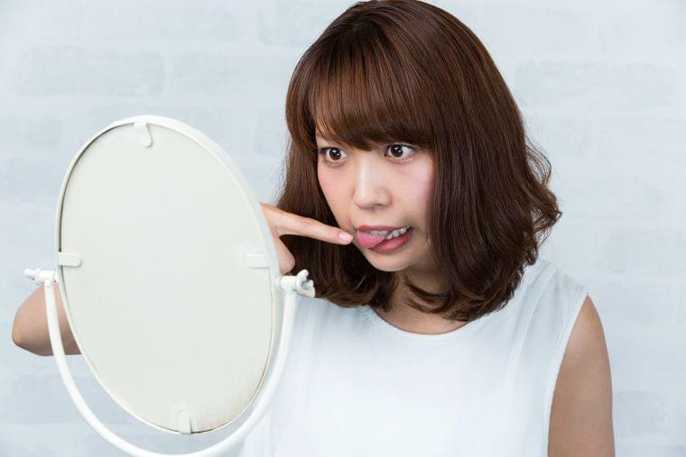 やってみよう。自分でできる簡単舌診断