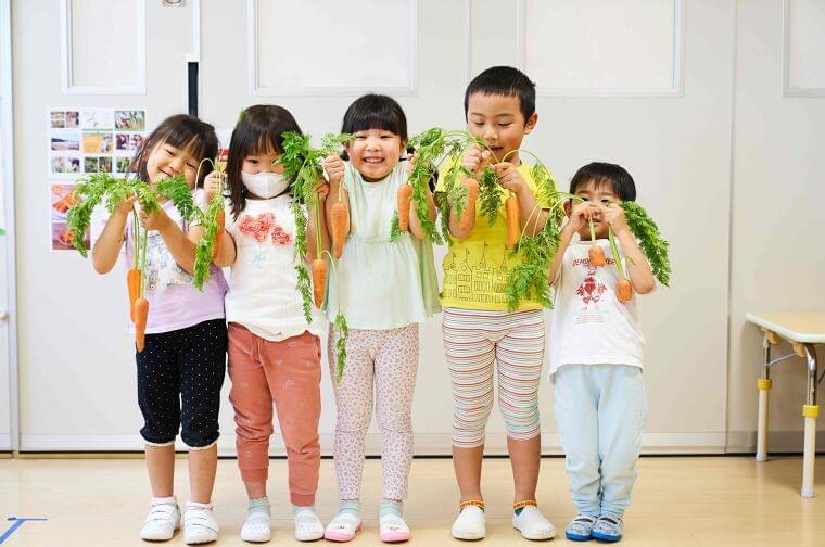 給食の調理時間を約30%短縮しコスト18%削減を実現 保育園・幼稚園給食事業「すくすくOisix」栄養士の働き方改革で経営課題を改善|オイシックス・ラ・大地株式会社のプレスリリース