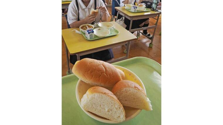 国産小麦で給食パン「なんだか安心感」…12道県が100%切り替え、農家は増産に期待:地域ニュース : 読売新聞