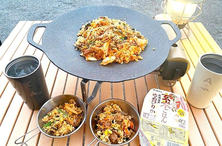大和産業のパックご飯「やわらかい玄米ごはん」でアウトドア料理を提案、簡単ピビンパ・トマトリゾット | 食品産業新聞社ニュースWEB
