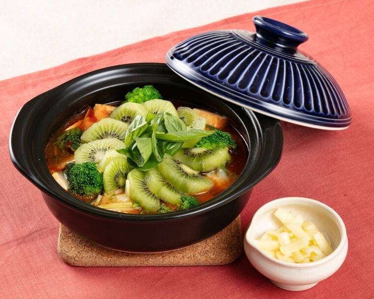 第2回 キウイフルーツ×栄養×食育~栄養士・管理栄養士の卵たちが考案~「キウイでポジティブを届けよう!」レシピコンテスト2024最優秀賞は女子栄養大学短期大学部の「トマトキウイ鍋」が受賞! | ゼスプリ インターナショナル ジャパン株式会社のプレスリリース