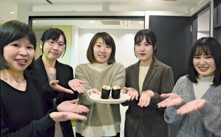 【富山】県栄養士会×ますずし「源」　健康「マス」おむすび　富山駅で２６日まで販売：地域ニュース : 読売新聞