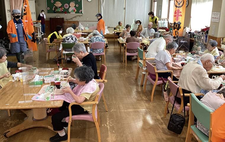 「吉野家のやさしいごはん」で食べる楽しみの幅を広げる/吉野家「吉野家牛丼レクリエーション」【食品産業技術功労賞】 | 食品産業新聞社ニュースWEB