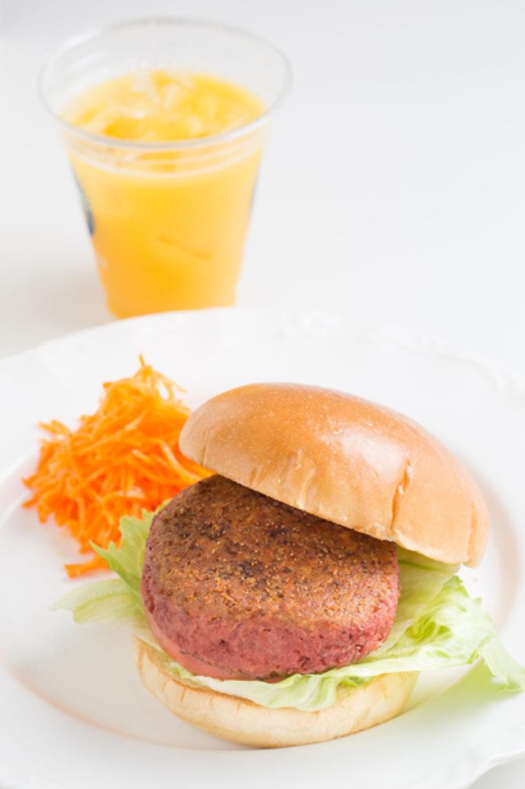 豆が肉牛たちを救う!?米国発エンドウ豆由来の“代替肉” (1/2) 〈AERA〉|AERA dot. (アエラドット)