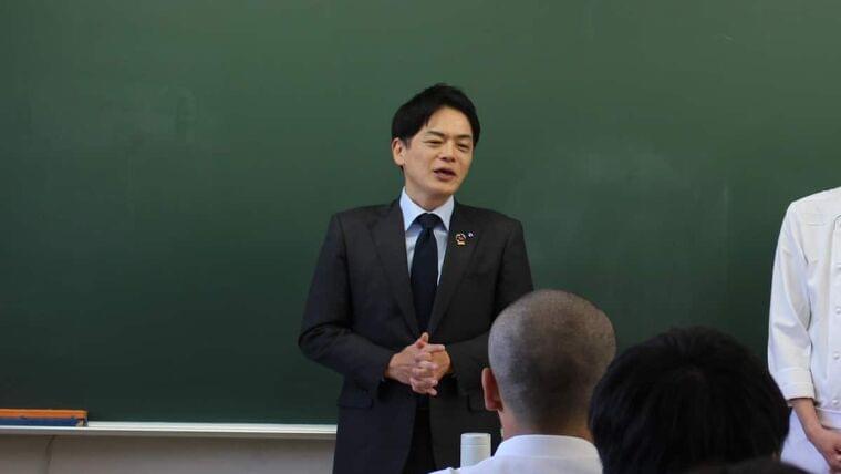 4月の横浜市中学校給食、異物混入疑いで予備食対応69件　業者による混入疑いは45件 - 産経ニュース