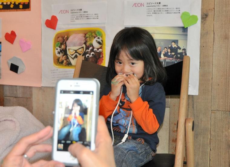 おにぎり写真投稿、1枚が100円の給食に 活動始まる:朝日新聞デジタル