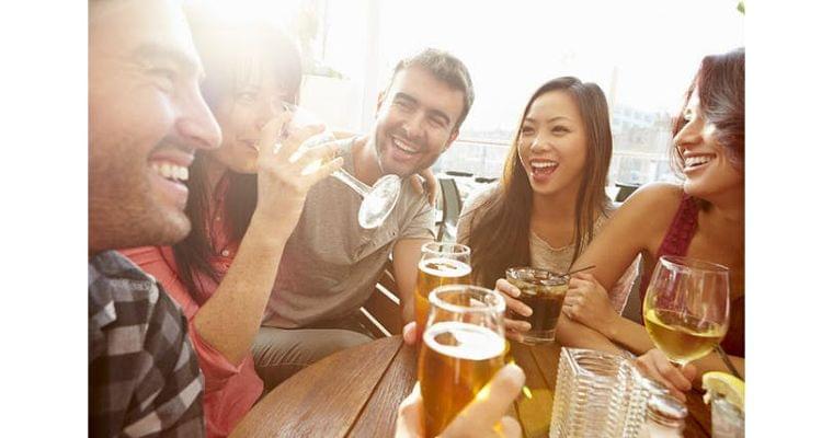 日本酒、ビール、ワイン… 糖質が一番低いのはどれ?|ヘルスUP|NIKKEI STYLE