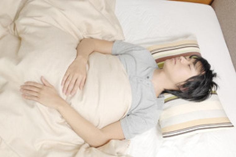 「ベストな睡眠時間」や睡眠量の多寡が体に及ぼす影響を医師に聞く | マイナビニュース
