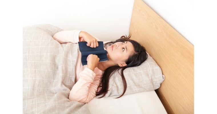 不安で眠れぬ夜にも意味がある 嫌な記憶を弱める効用|ナショジオ|NIKKEI STYLE