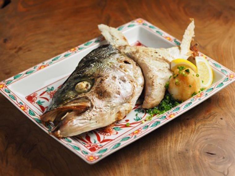 栄養満点で安価なのはいいんだけど… “魚の頭”ってどう調理すればいいの？ | NewsWalker