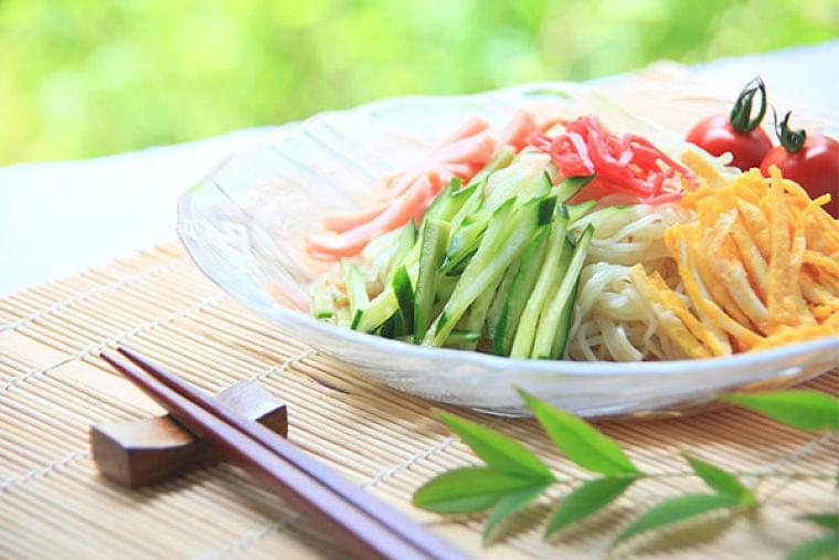 夏の暑さを乗り越えるための食事のポイントを栄養のプロに聞いた | ニコニコニュース