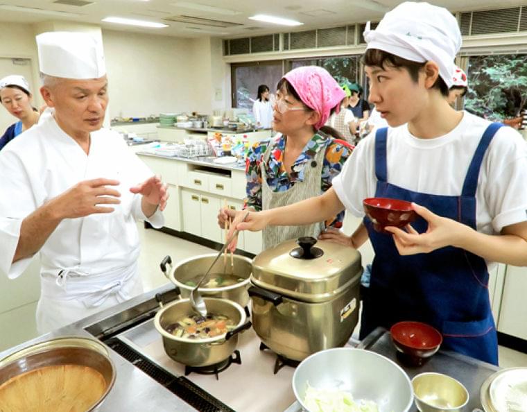 給食に関心を 大阪 高槻で親子料理教室 産経ニュース ニュース Eatreat