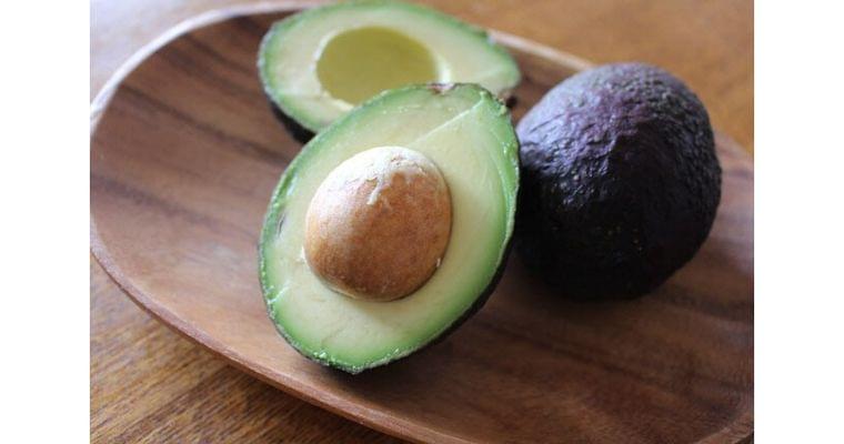 「食べる美容液」アボカド　季節の変わり目の体調管理｜WOMAN SMART｜NIKKEI STYLE