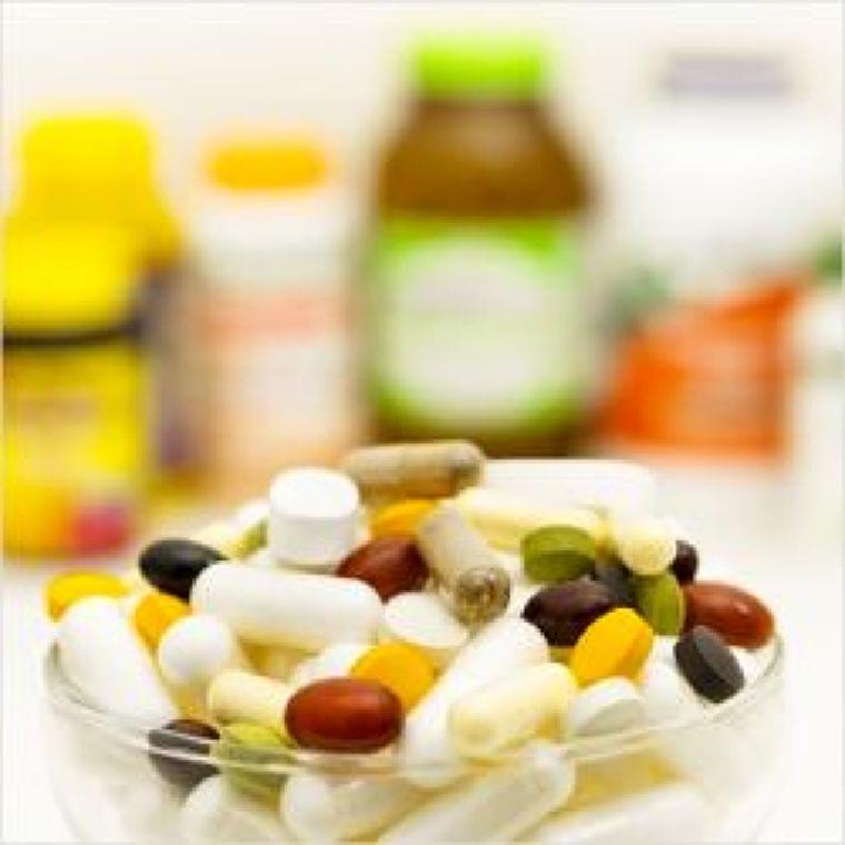 栄養バランスのニュース - 過剰摂取は危険!?不足した栄養素を補助するサプリメントの注意点とは? - 最新ボディケアニュース一覧 - 楽天WOMAN