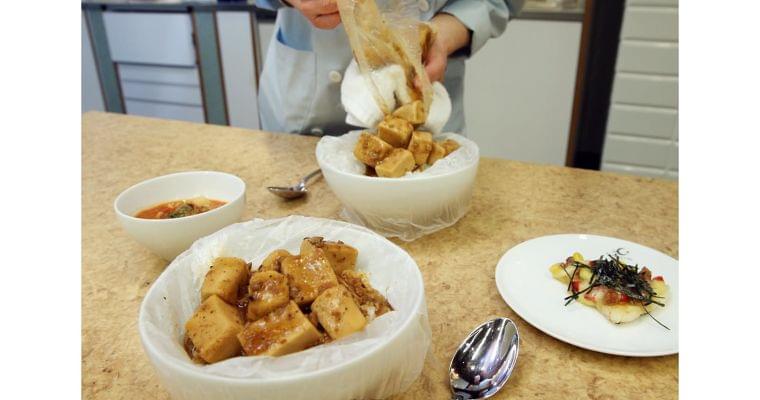 試しておきたいポリ袋調理術　災害時にも温かい料理を｜WOMAN SMART｜NIKKEI STYLE