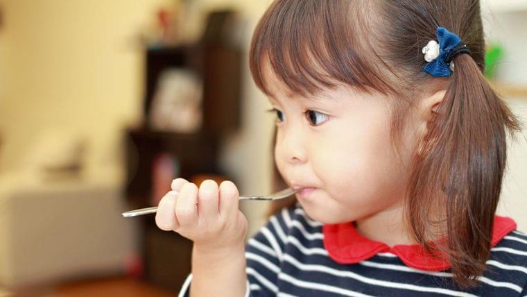 2歳児に「給食とり放題」をさせる保育園の狙い | ニコニコニュース