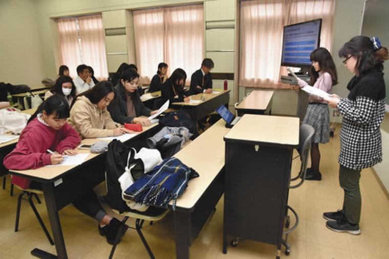 東京新聞:＜子どものあした＞子ども食堂　こうしたら？　川村学園女子大生が提案:千葉(TOKYO Web)