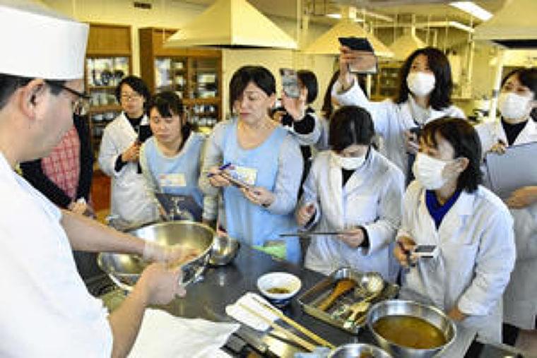 「和食給食」の献立提案 いわきで料理人実演、和食文化を継承:福島民友ニュース:福島民友新聞社 みんゆうNet