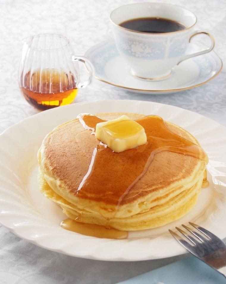 人気のおやつ! 「ホットケーキ」と「パンケーキ」は同じもの? 違うもの?(オトナンサー) - Yahoo!ニュース