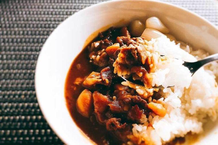 「カレー」の雑学　栄養士が教える“最強の付け合わせ”とは　脂肪吸収を抑え塩分を排出する効果も！（Hint-Pot） - Yahoo!ニュース