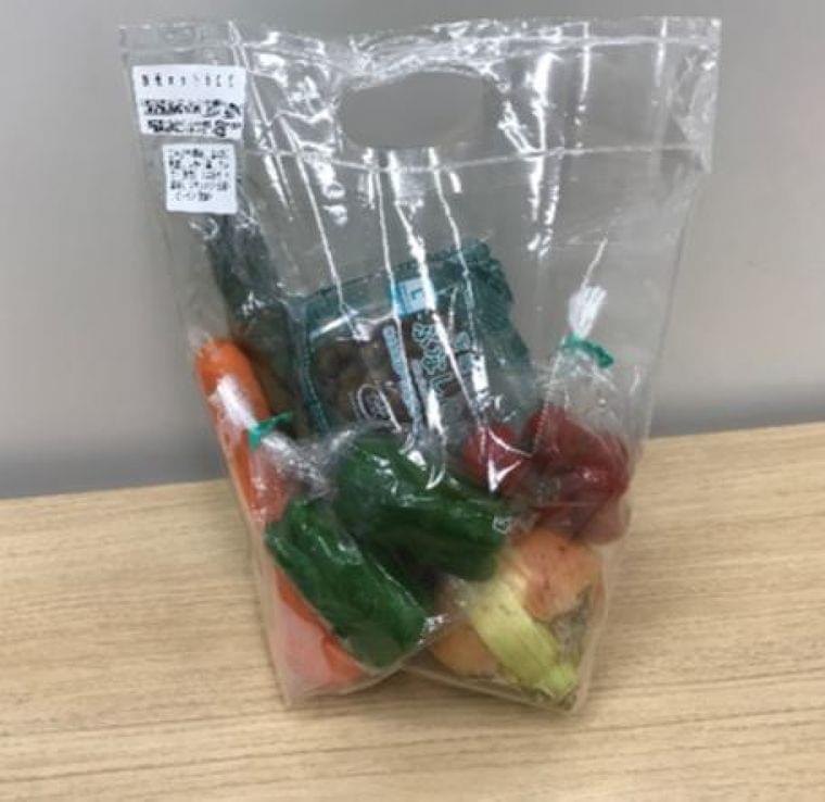ローソン、ワンコイン500円「野菜セット」金曜日限定で全国発売、自宅調理の機会増加に対応、売場「新鮮野菜市」設置｜食品産業新聞社ニュースWEB