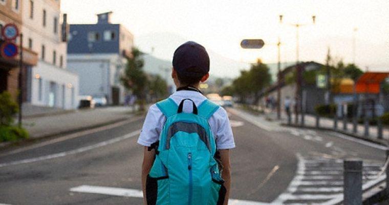 コロナで定期健診できず 子どもの背骨や関節の異常発見遅れる恐れ 学会が警鐘 - 毎日新聞