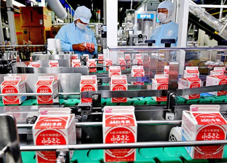 日本農業新聞 - 夏休み短縮 給食用増 生乳需給に逼迫感 生産急ピッチ