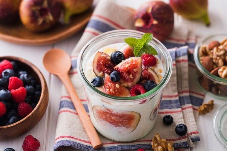 ヨーグルトの効果的な食べ方は? 「合う・合わない」どう見分ける?