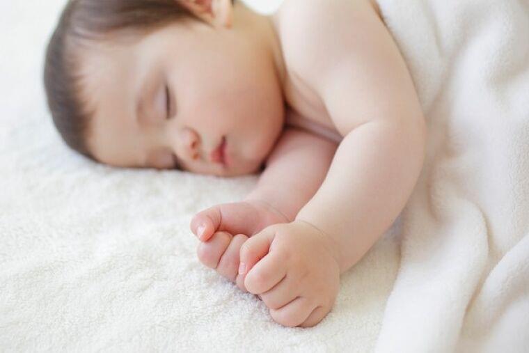 小さく生まれた赤ちゃんの命の支え ビフィズス菌の直接投与で