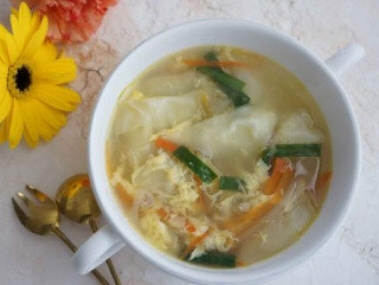 ワンタンの皮スープ…なぜ「皮」 給食ならではの事情 : yomiDr./ヨミドクター（読売新聞）