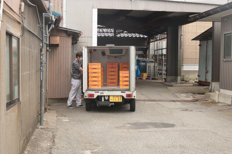 〈速報〉牛乳製造業者を営業禁止 富山市 集団食中毒で