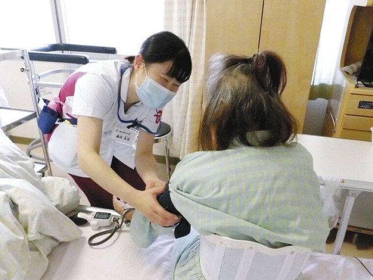人を尊重するケア「ユマニチュード」 患者が変化 驚く看護学生:東京新聞 TOKYO Web