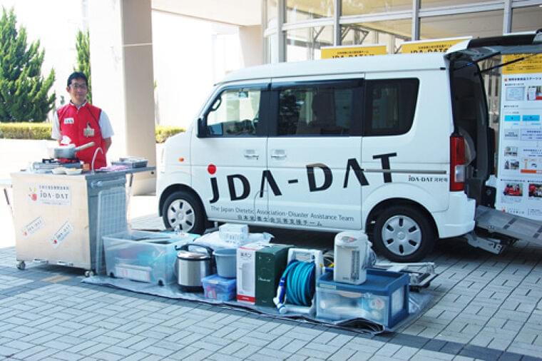 <まる見えリポート>鈴鹿市に日本栄養士会災害支援車 被災地での食生活サポートへ