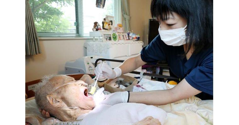 通院難しい高齢者の味方 「訪問歯科医」の活用法|ヘルスUP|NIKKEI STYLE
