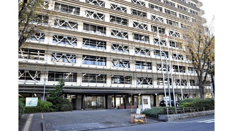 学校給食で3400人食中毒、調理業者の3人書類送検…水で戻した海藻に病原大腸菌 : 読売新聞オンライン